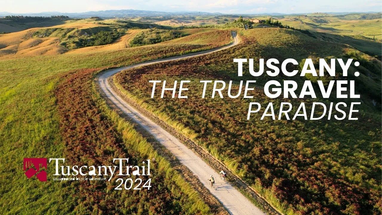 La copertina del film del Tuscany Trail 2024: una strada bianca a curve fra le colline